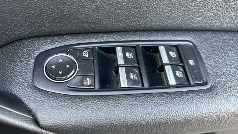 Renault Captur 1.0 TCE 90 SE Edition 5dr Petrol Hatchback